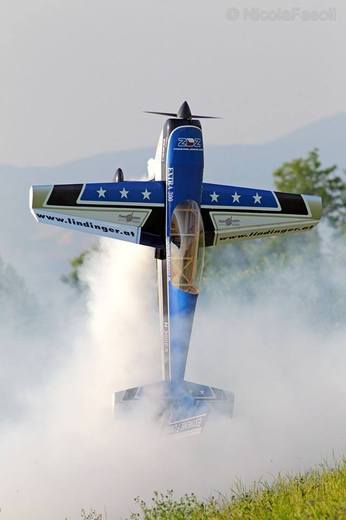 Pilots, planes and installations