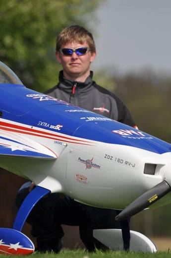 Pilots, planes and installations